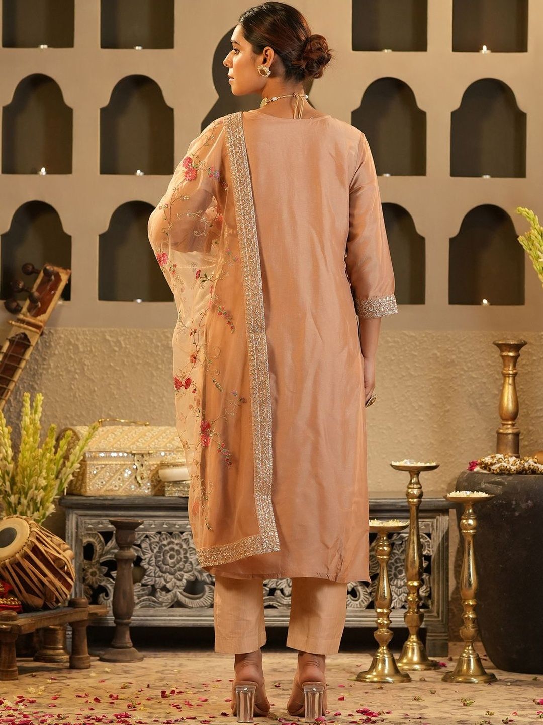 Ethnic Motifs Woven Design Zari Round Neck Straight Kurta & Trousers With Dupatta