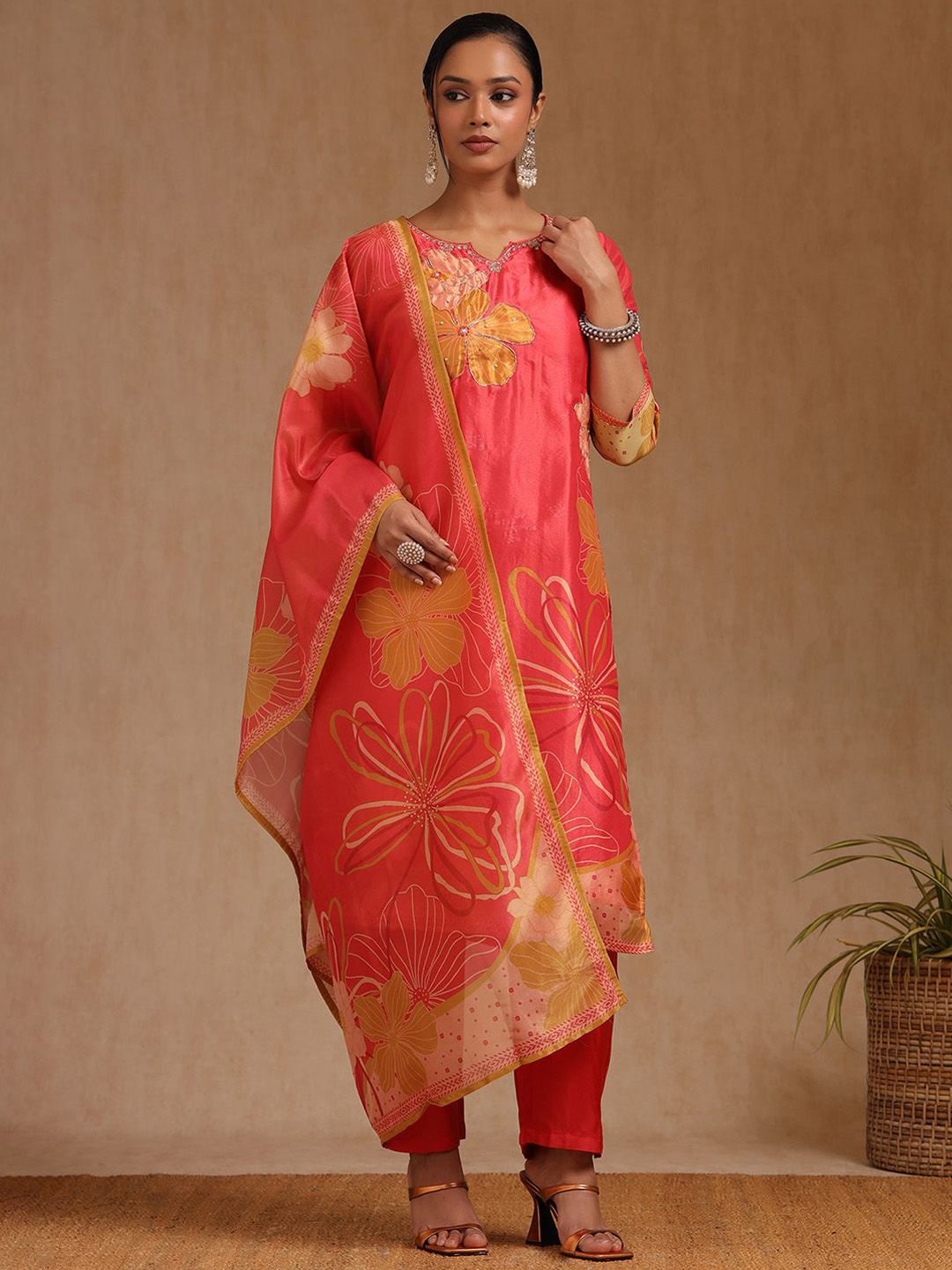 Dhiyona SO Women's Women Floral Printed Regular Mirror Work Kurta with Trousers & With Dupatta