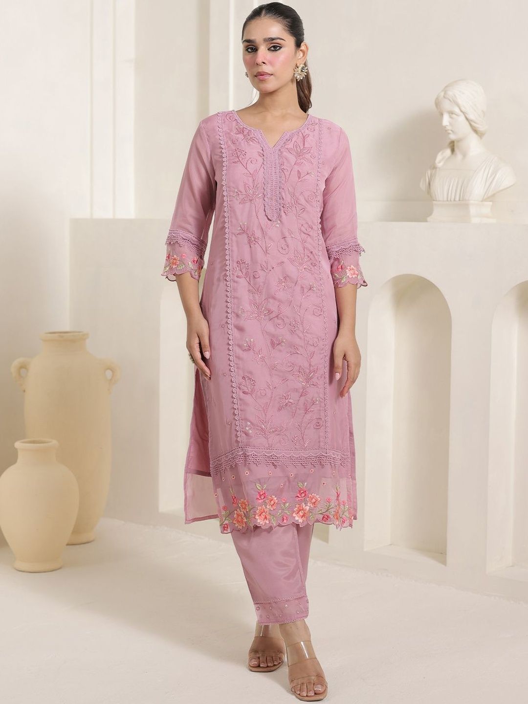 Women Floral Embroidered Kurta With Trousers & Dupatta Kurta Sets