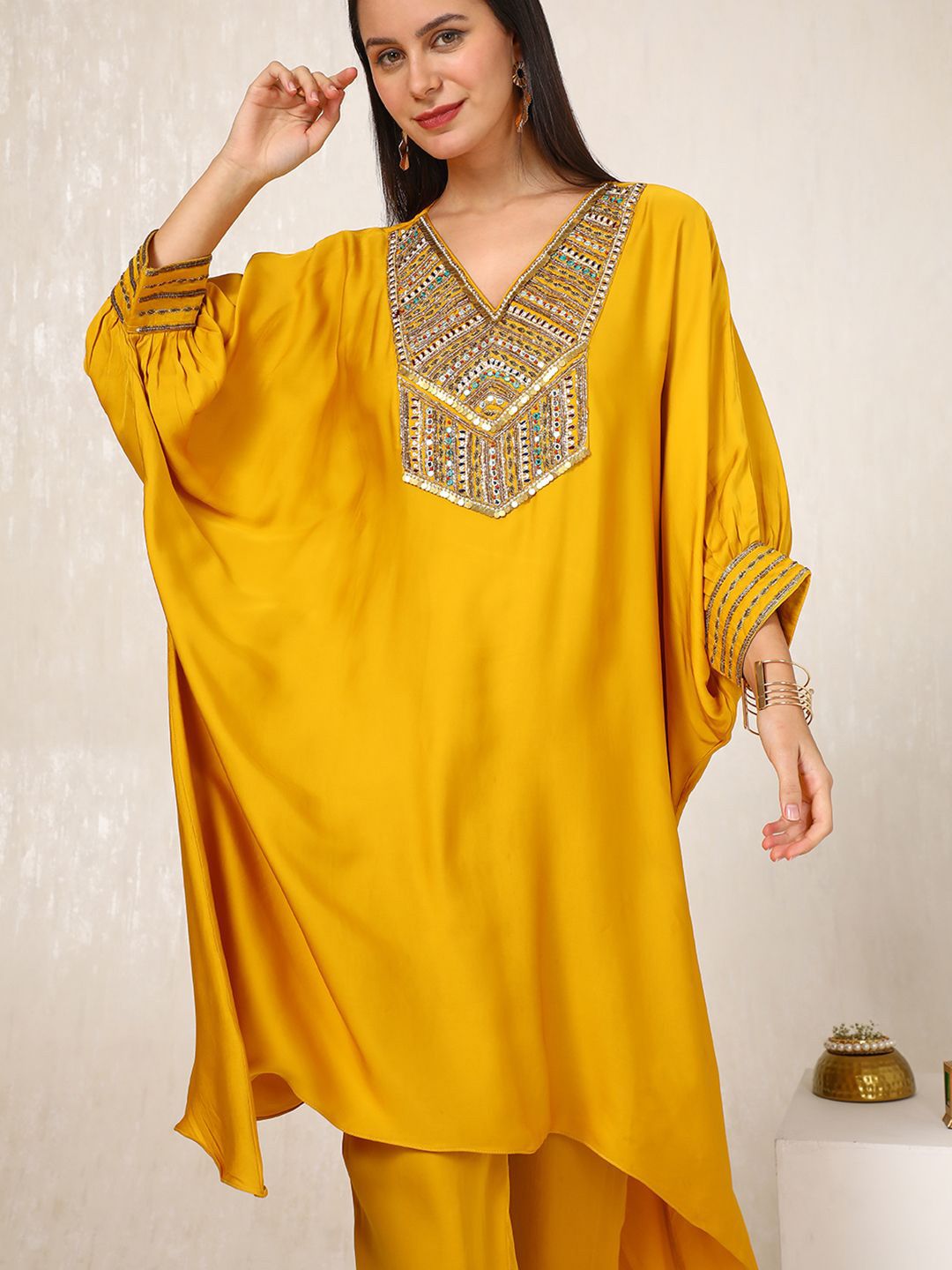 Dhiyona SO Women's V-Neck Three-Quarter Sleeves Regular Mirror Work Kaftan Kurta With Trouser