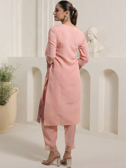 Women Floral Embroidered Regular Thread Work Kurta with Trousers & With Dupatta