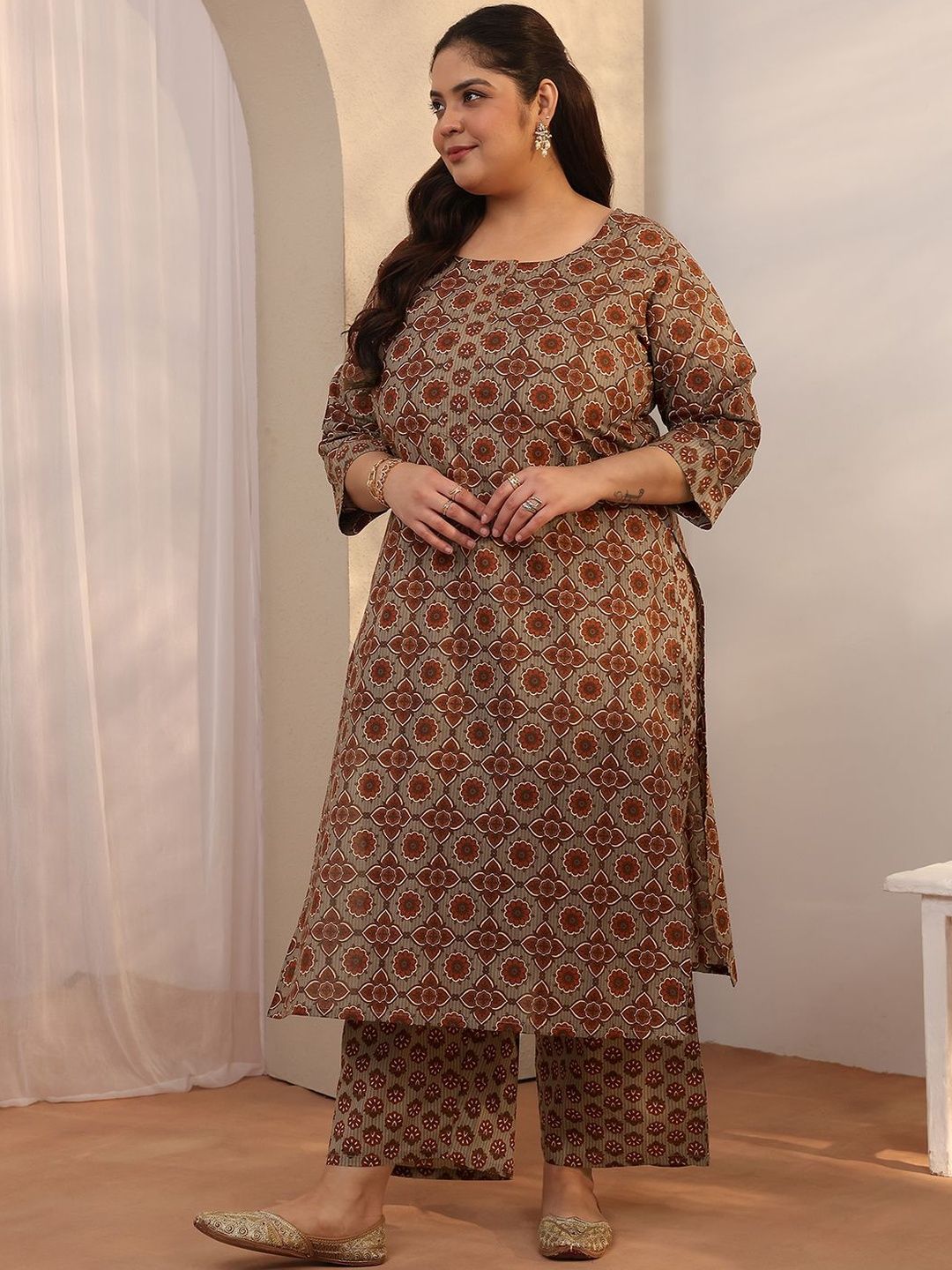 Dhiyona Women's Plus Size Ethnic Motifs Printed Kurta with Trousers & Dupatta