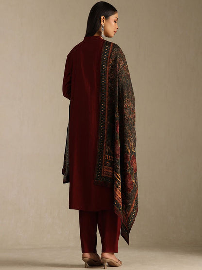 Dhiyona SO Women's V-Neck A-Line Kurta With Trousers & Dupatta