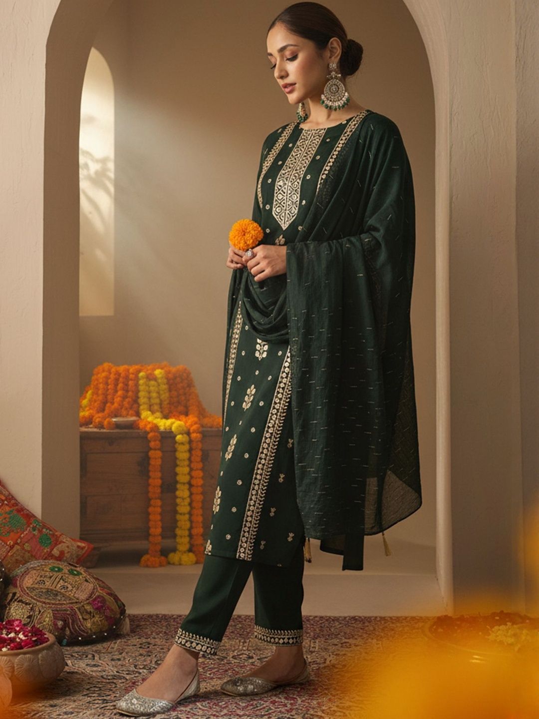 Ethnic Motifs Embroidered Round Neck Thread Work Kurta With Trousers & Dupatta