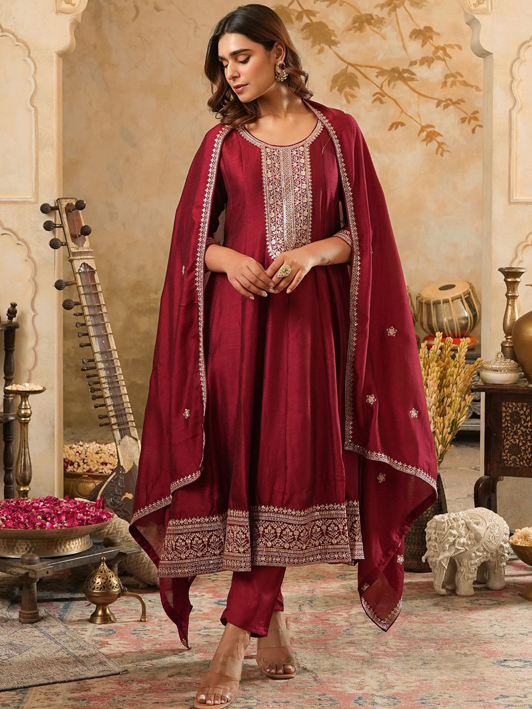 Floral Yoke Design Round Neck Zari Anarkali Kurta & Trousers With Dupatta