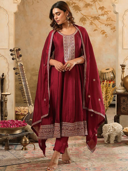 Floral Yoke Design Round Neck Zari Anarkali Kurta & Trousers With Dupatta