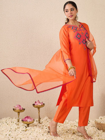 Dhiyona IE Women's Ethnic Motifs Embroidered Mirror Work Liva Straight Kurta With Trousers & Dupatta