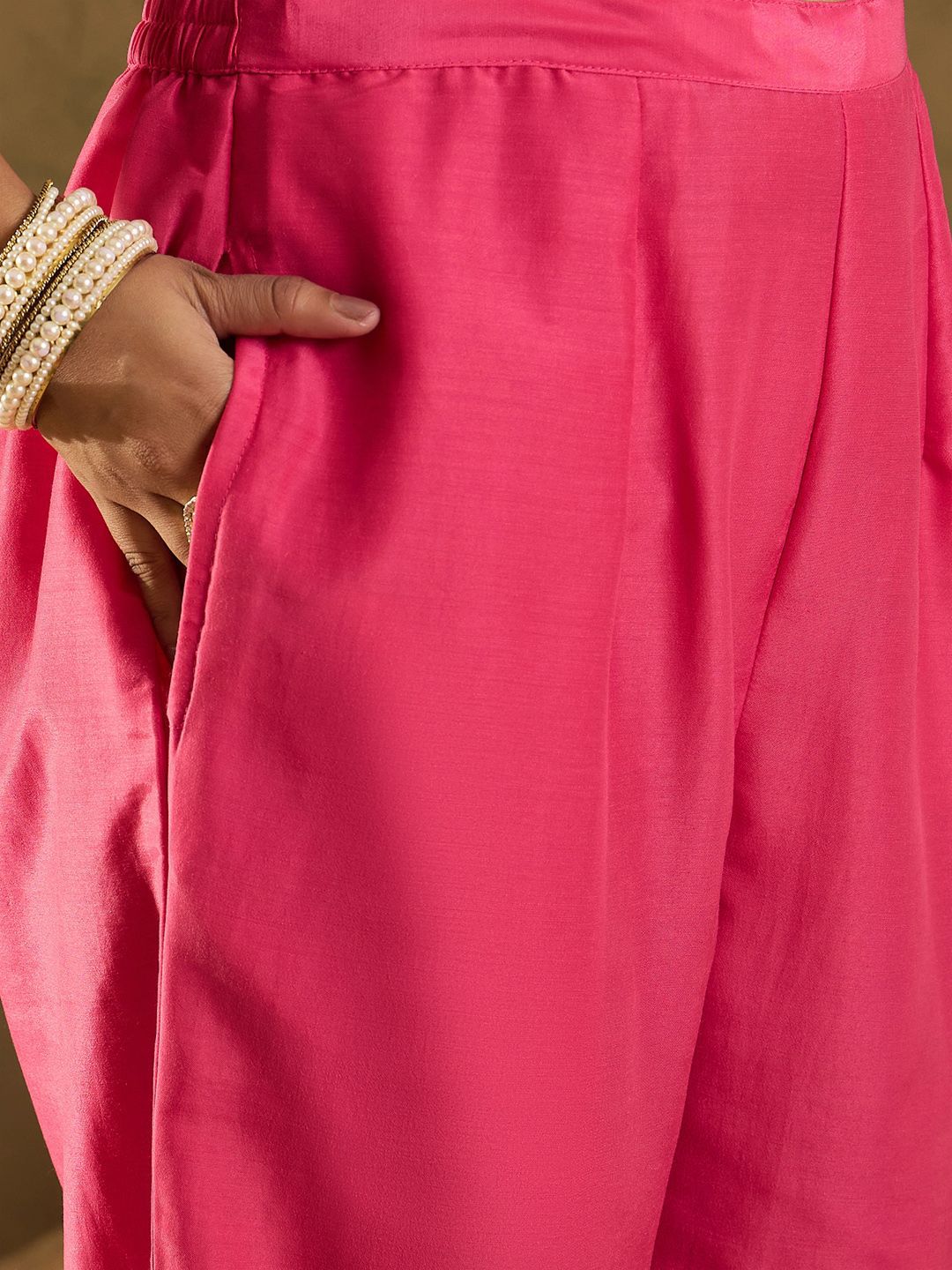 Dhiyona IE Ethnic Motifs Embroidered Thread Work Kurta with Trousers & Dupatta