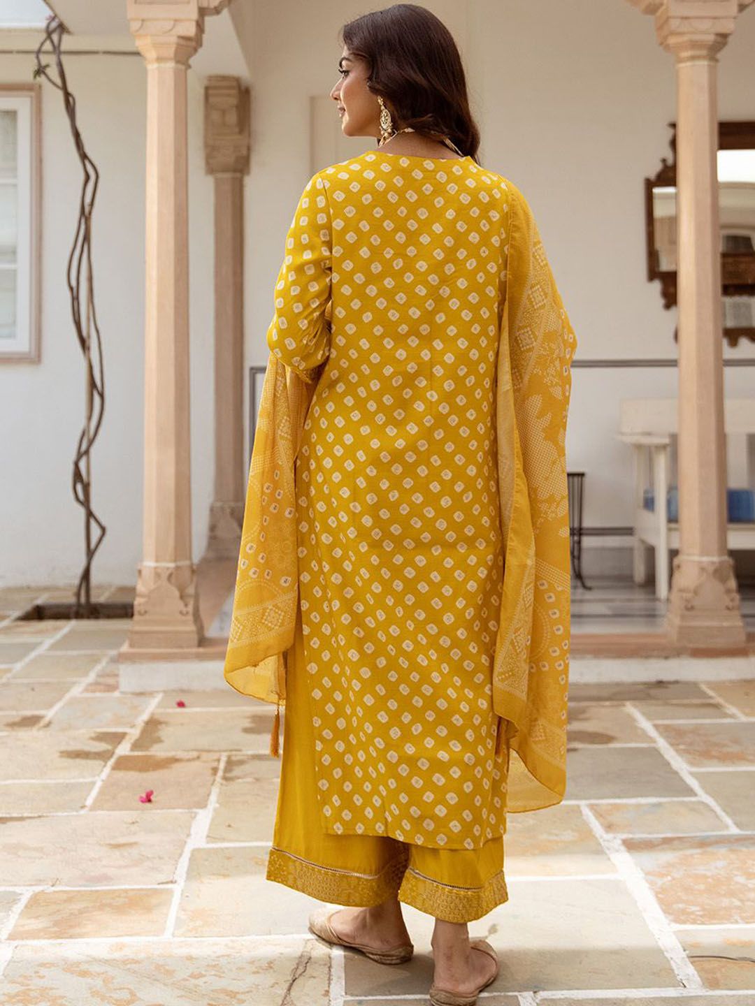 Dhiyona IS Women's Ethnic Motifs Printed Beads & stones Straight Kurta With Palazzos & Dupatta
