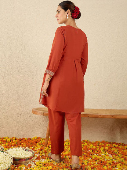 Floral Embroidered Thread Work Pure Cotton Kurta With Trousers