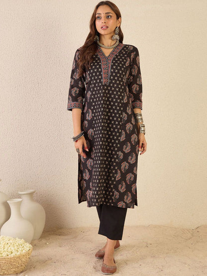 Floral Printed V-Neck Pure Cotton Straight Kurta With Trousers & Dupatta