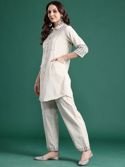 Dhiyona IE Ethnic Motifs Embroidered Thread Work Kurti with Trousers
