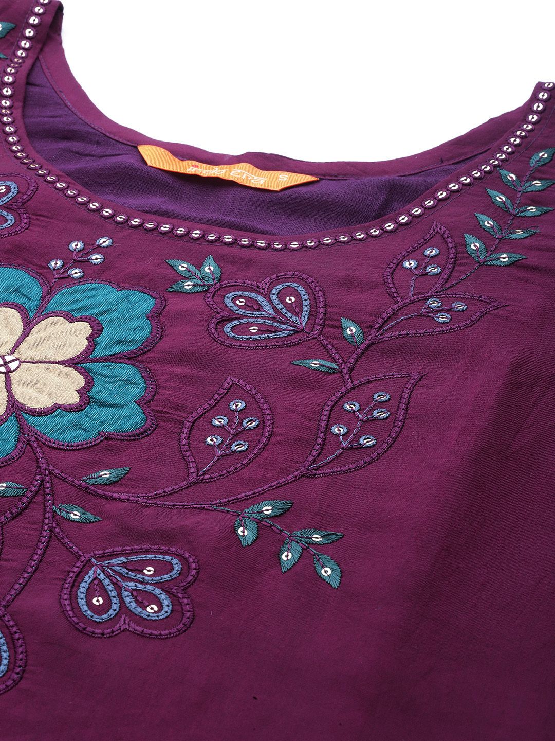 Dhiyona IE Women Floral Embroidered Regular Sequinned Kurta with Trousers & With Dupatta