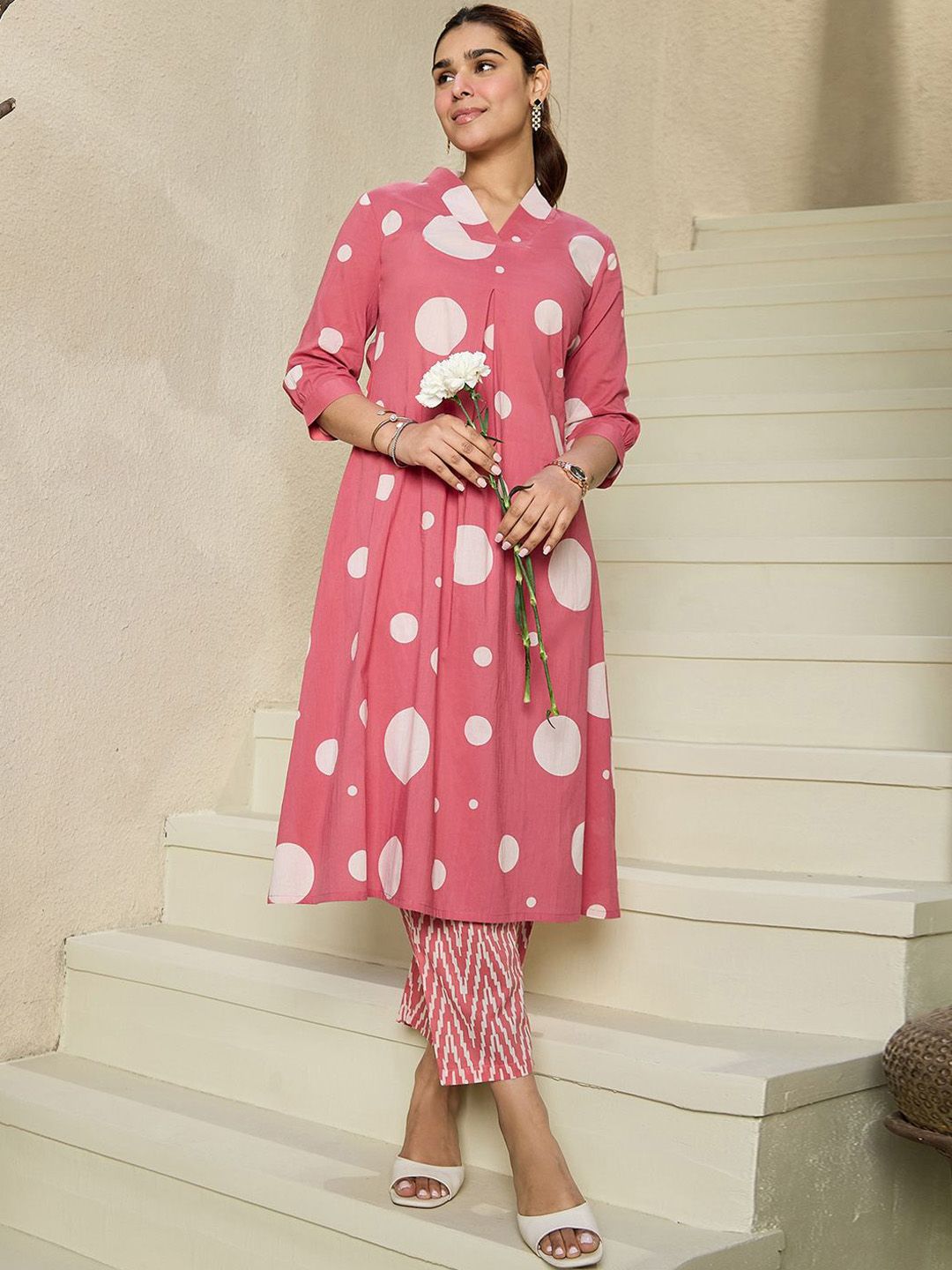 Geometric Printed V-Neck Pure Cotton A-line Kurta With Trousers