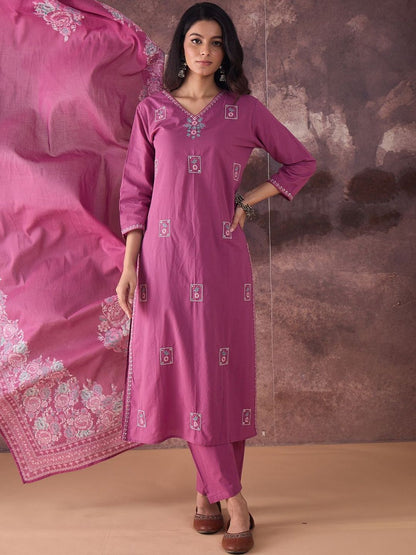 Floral Printed Regular Thread Work Pure Cotton Kurta With Trousers & Dupatta