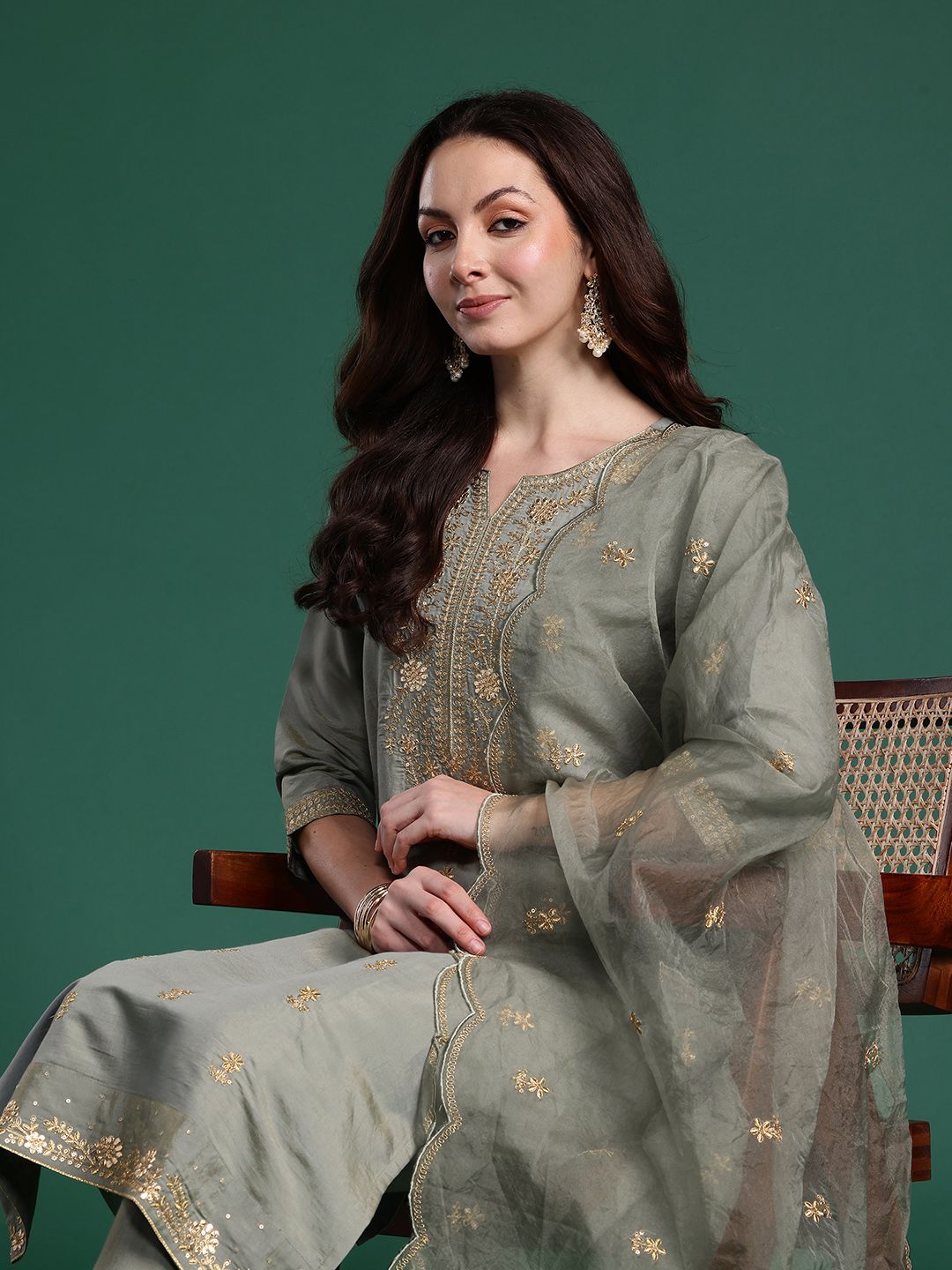 Dhiyona IE Women Ethnic Motifs Embroidered Regular Kurta with Trousers & With Dupatta