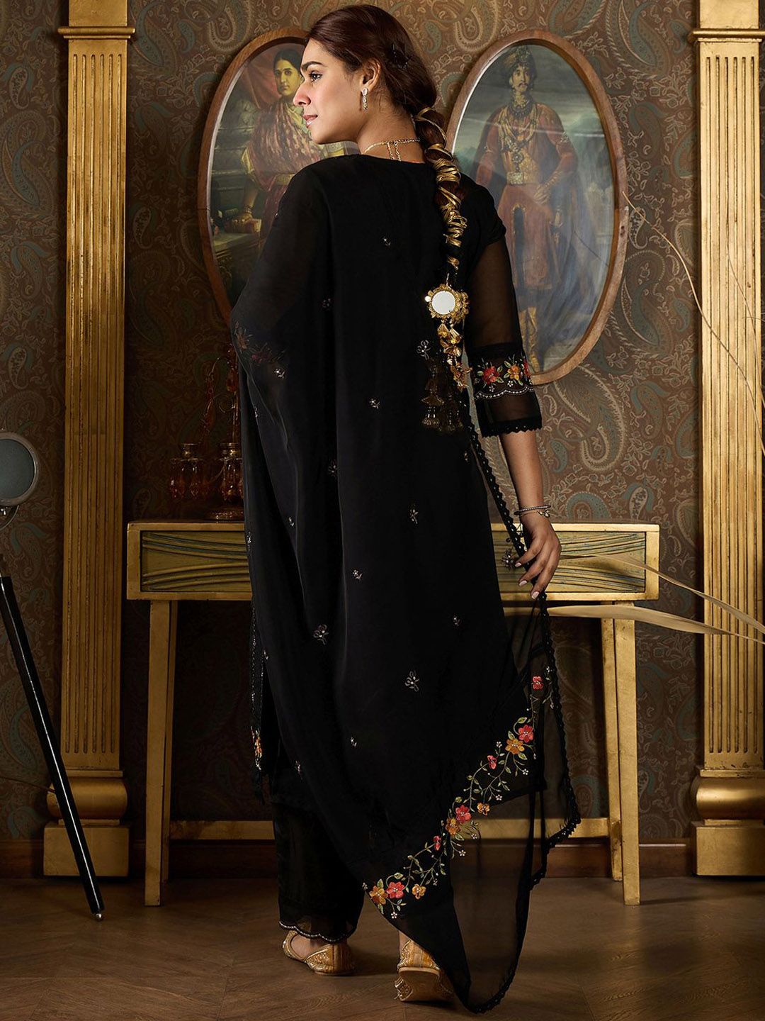 Floral Embroidered Sequinned Panelled Organza Kurta With Trousers & Dupatta