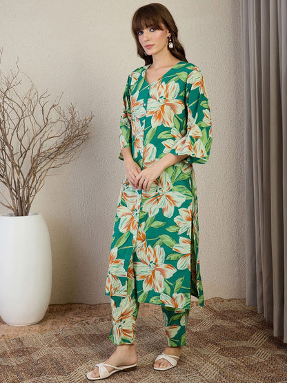 Dhiyona IE Floral Printed V-Neck Pure Cotton Straight Kurta With Trousers
