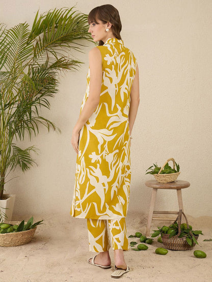 Women Printed Regular Linen Kurta with Trousers