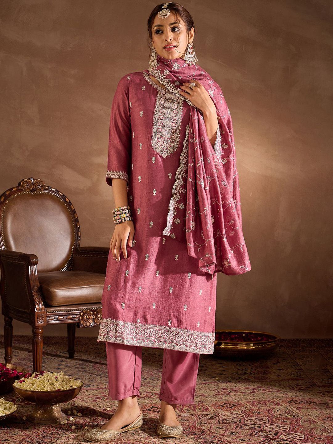 Floral Embroidered V-Neck Thread Work Straight Kurta With Trousers & Dupatta