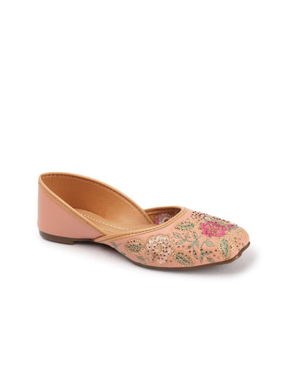 Dhiyona AK Embroidered Mojaris