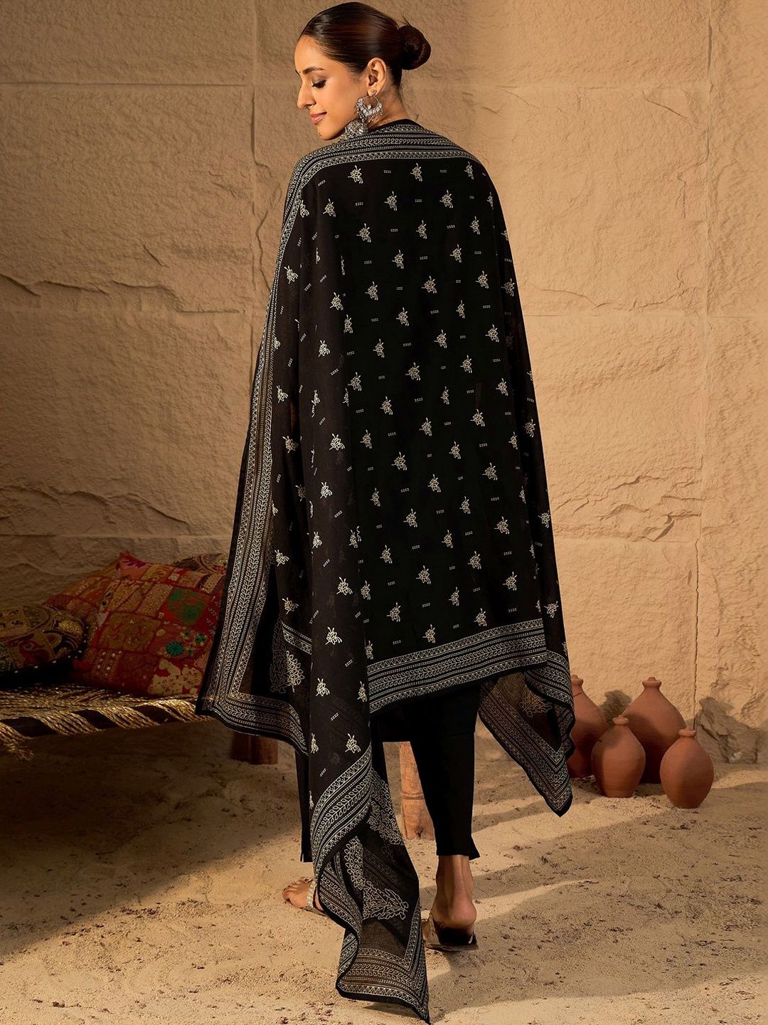 Women Ethnic Motifs Embroidered Regular Thread Work Pure Cotton Kurta with Trousers & With Dupatta