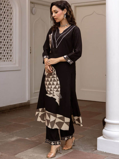 Dhiyona IE Quirky Printed Straight Kurta With Trousers