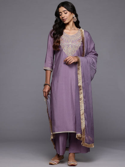 Dhiyona VA Women'sPaisley Embroidered Regular Kurta with Trousers & With Dupatta