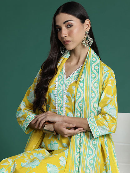 Women Floral Printed Regular Pure Cotton Kurta with Trousers & With Dupatta