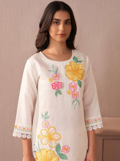 Women Floral Embroidered Regular Thread Work Kurta with Trousers & With Dupatta