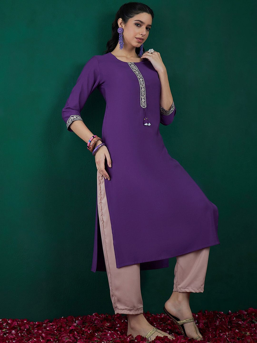 Dhiyona IE Purple Ethnic Motifs Yoke Design Thread Work Chanderi Silk Straight Kurta