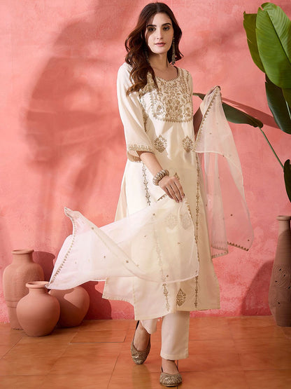 Dhiyona SN Women's Floral Embroidered Round Neck Straight Kurta With Trousers & Dupatta