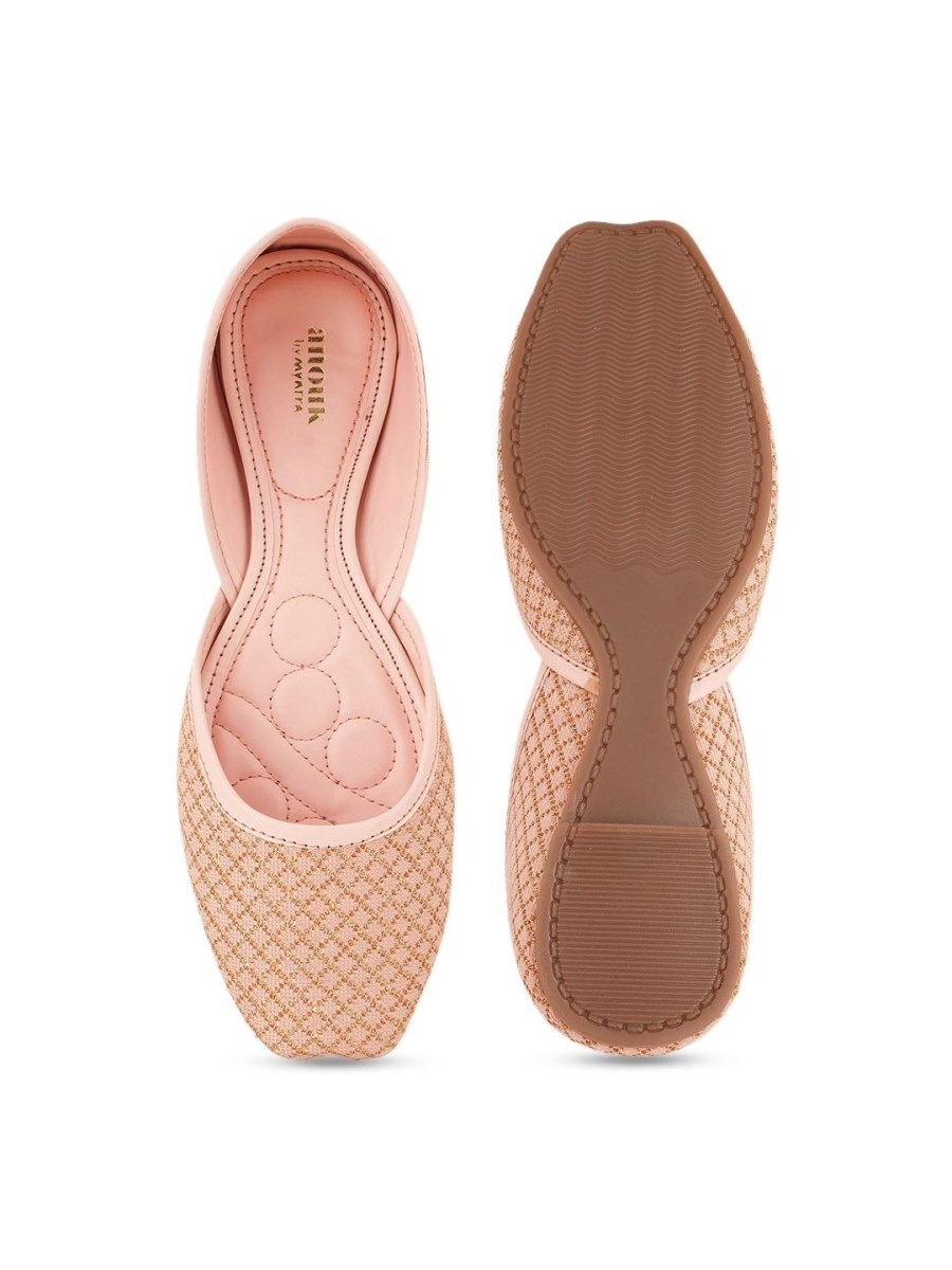 Dhiyona AK Embellished Mojaris