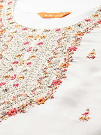 Dhiyona IE Floral Embroidered Thread Work Kurta With Trousers & Dupatta