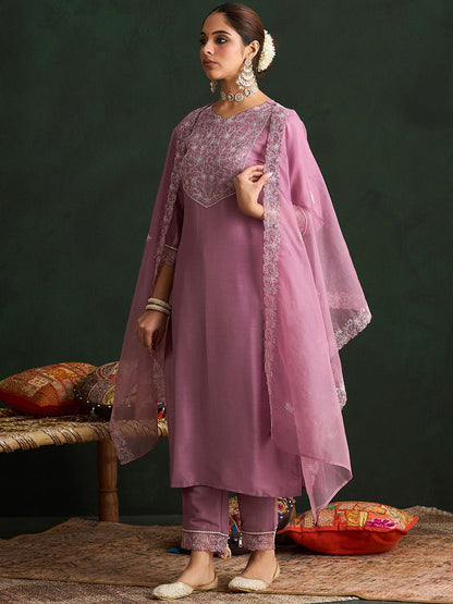Dhiyona IE Women Floral Yoke Design Regular Thread Work Kurta with Trousers & With Dupatta