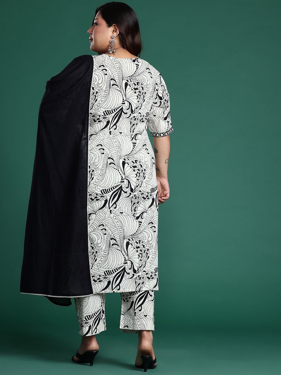 Dhiyona IE Plus Size Printed Pure Cotton Kurta with Trousers & With Dupatta