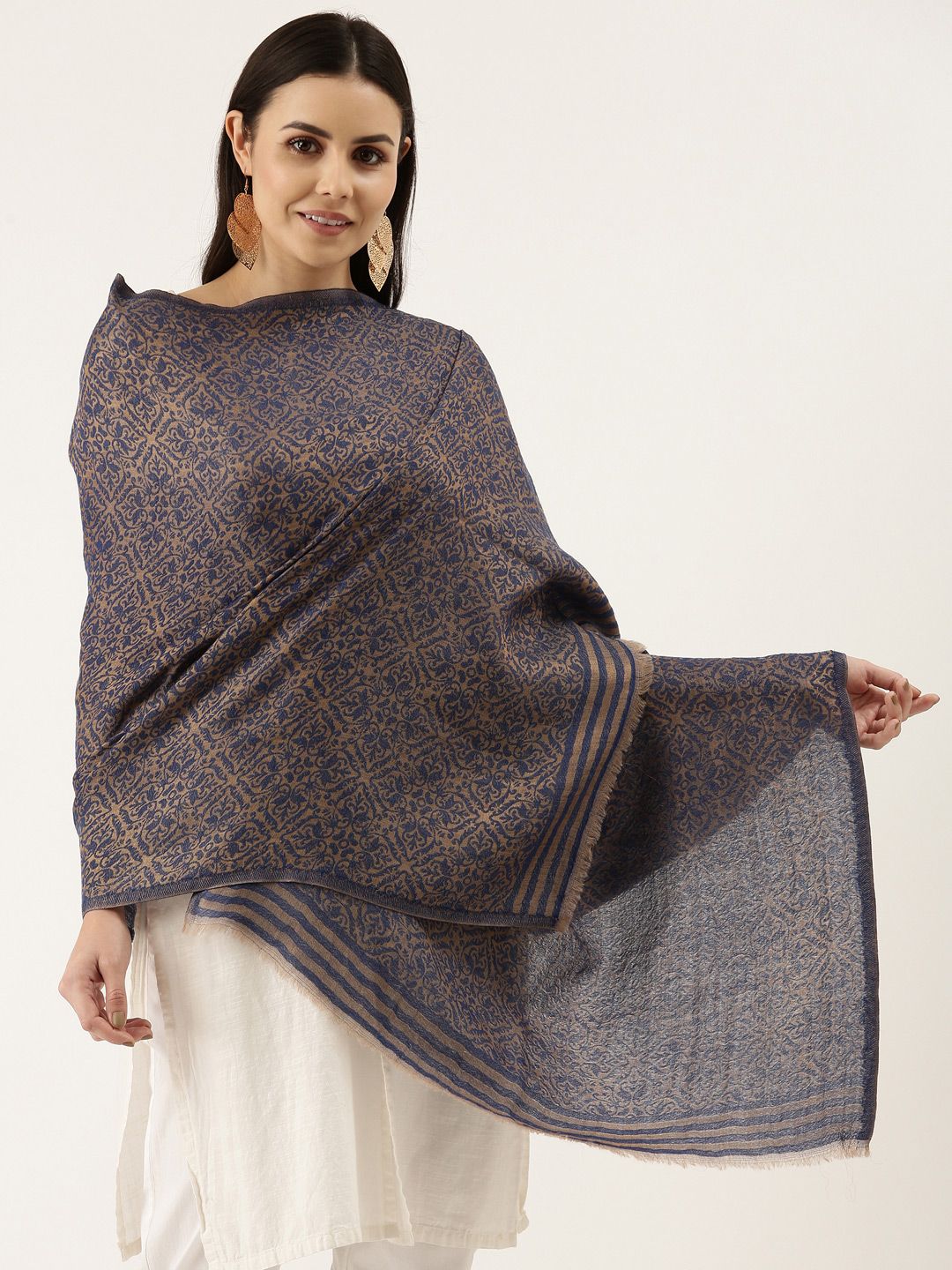 Dhiyona PA Women Blue & Grey Woven Design Fine Cashmere Woolen Shawl