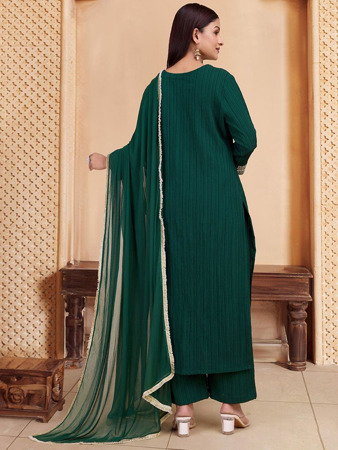 Dhiyona PD Women Embroidered Kurta & Trousers With Dupatta