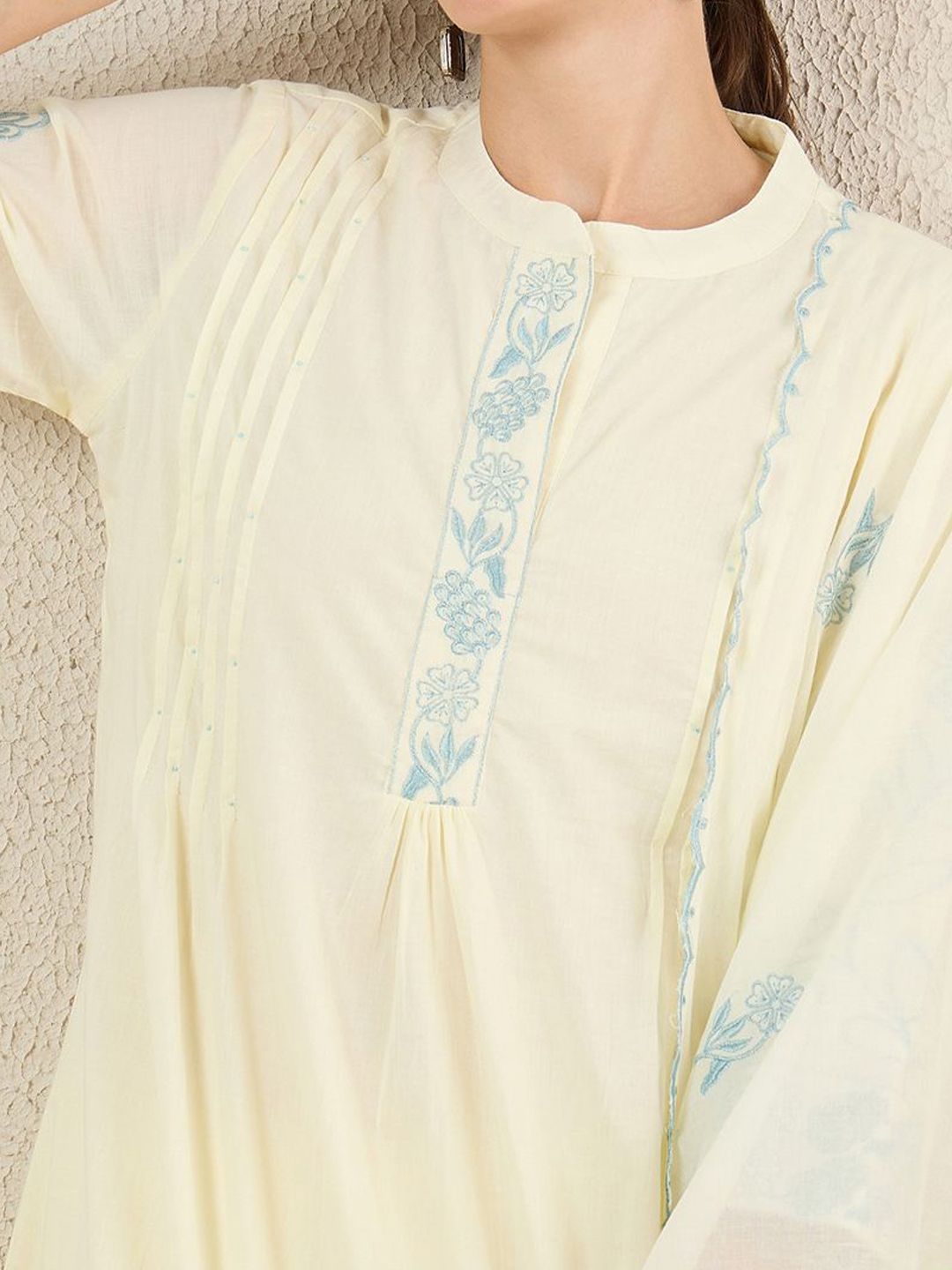 Dhiyona IE Women Solid Embroidered Cotton Kurta with Trousers & Dupatta