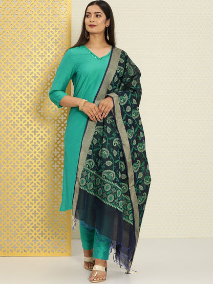 Dhiyona PD Women Women Blue Solid Pure Cotton Jashn Kurta with Trousers & Dupatta