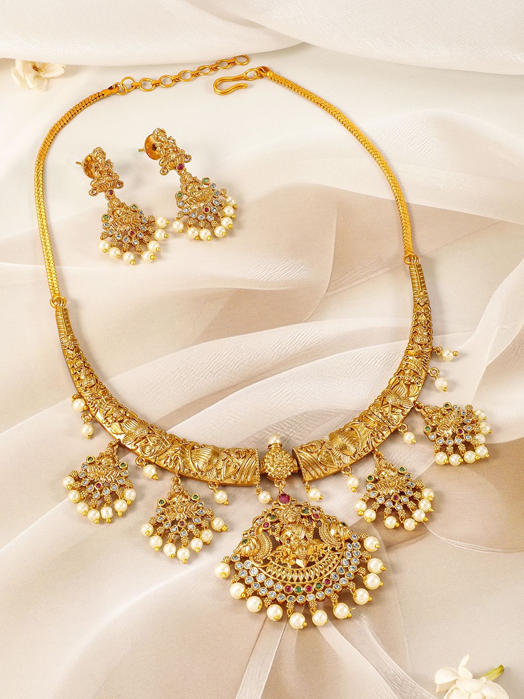 Dhiyona RJ Women's 22KT Gold-Plated Kundan Studded & Pearls Beaded Lakshmi God Jewellery Set