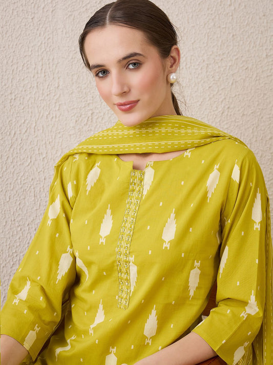 Dhiyona IE Floral Printed Notch Neck Sequinned Pure Cotton Kurta & Trousers & Dupatta