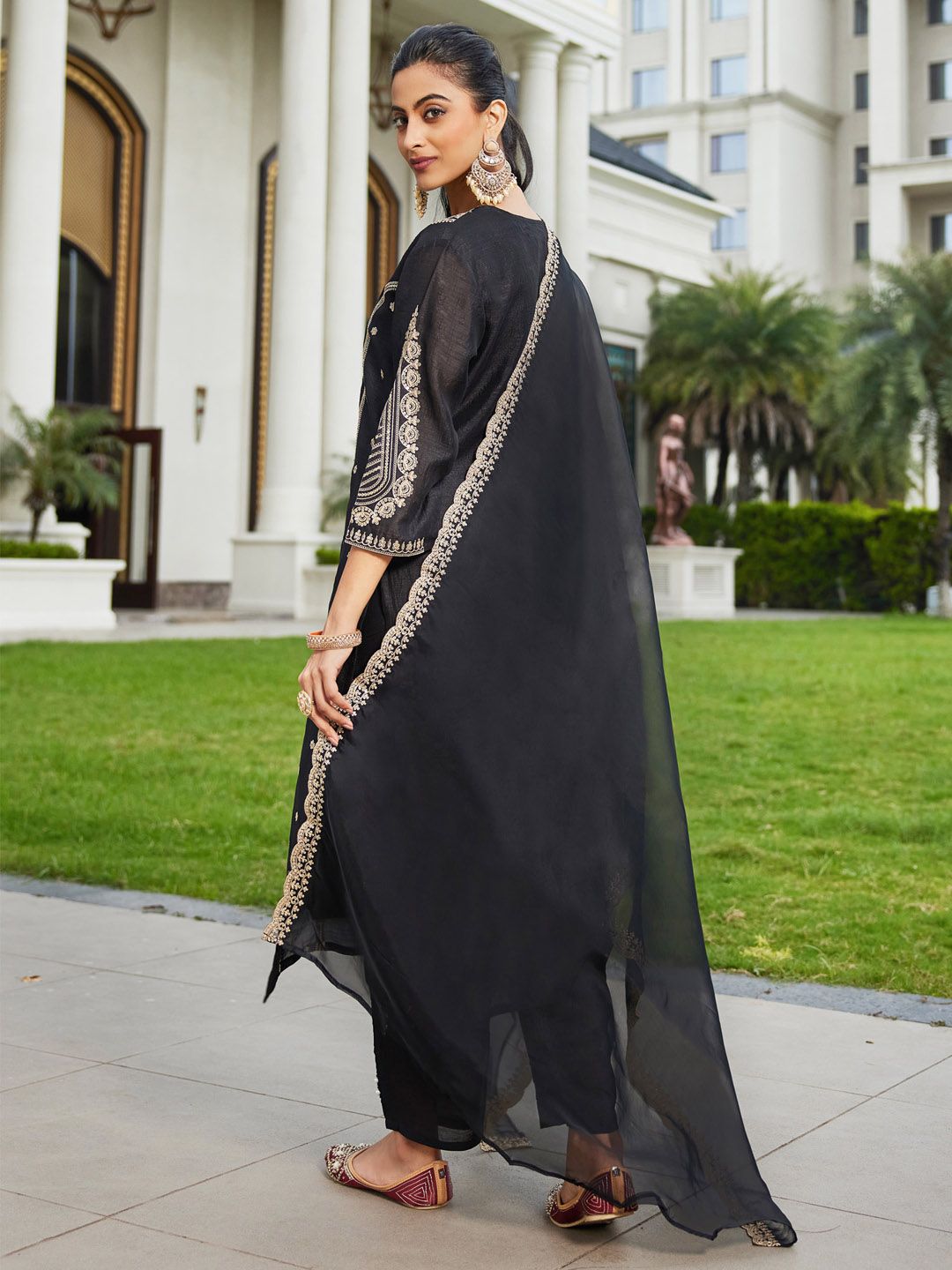 Women Ethnic Motifs Embroidered Panelled Kurta with Trousers & With Dupatta
