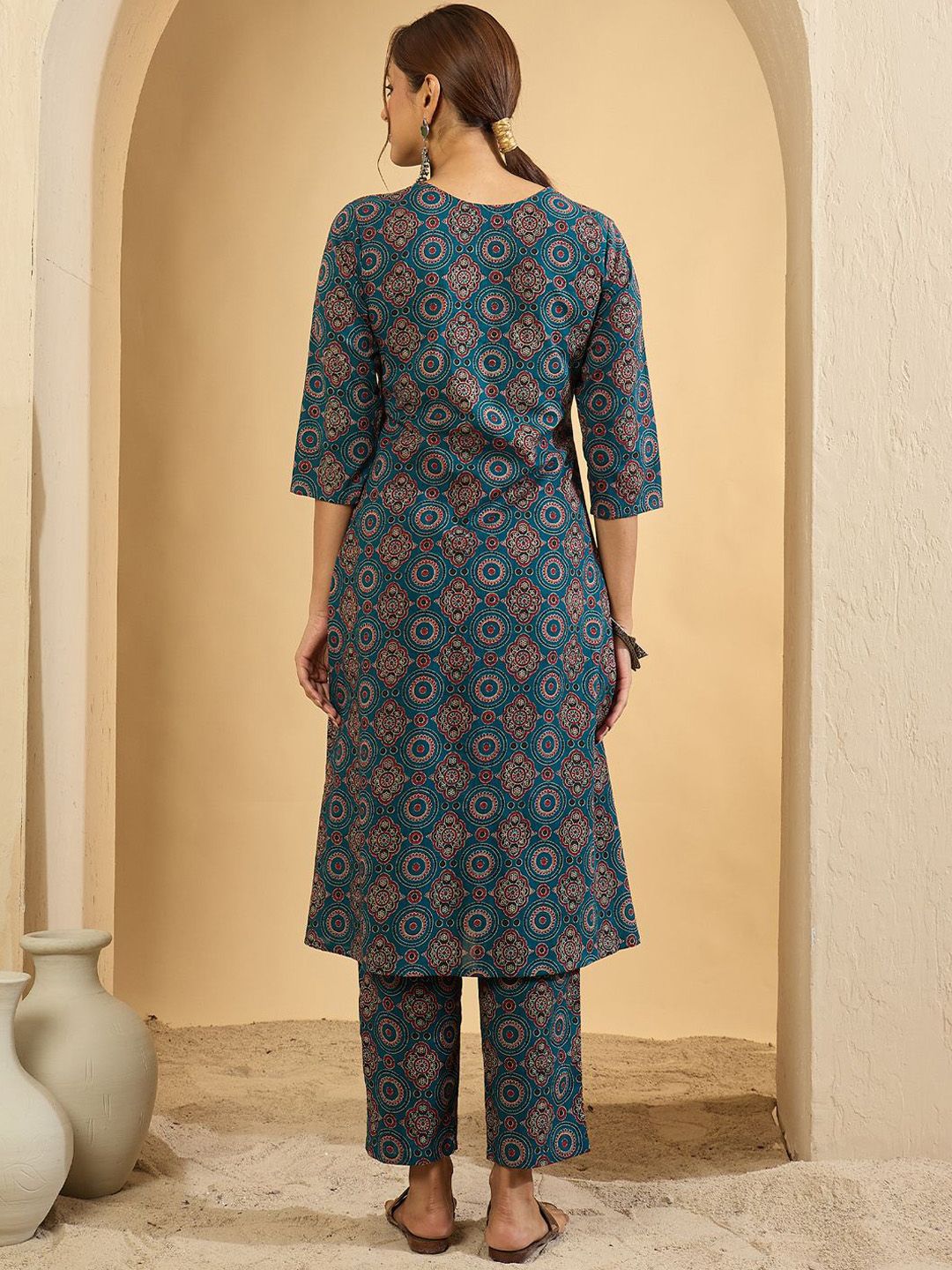 Dhiyona IE Ethnic Motifs Printed V-Neck Pure Cotton A-Line Kurta With Trousers