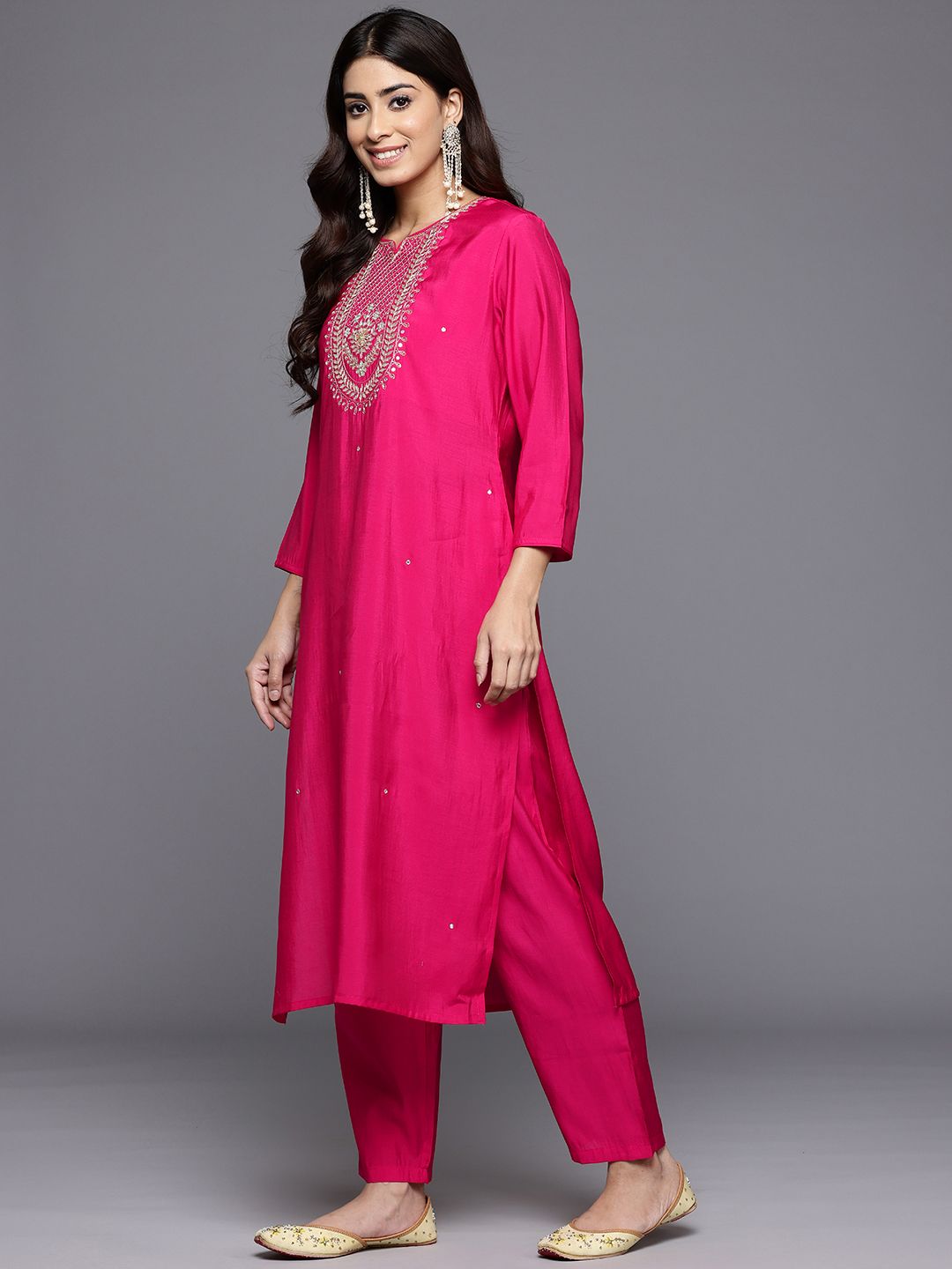 Dhiyona VA Women'sEthnic Motifs Yoke Design Gotta Patti Kurta With Trousers & Dupatta