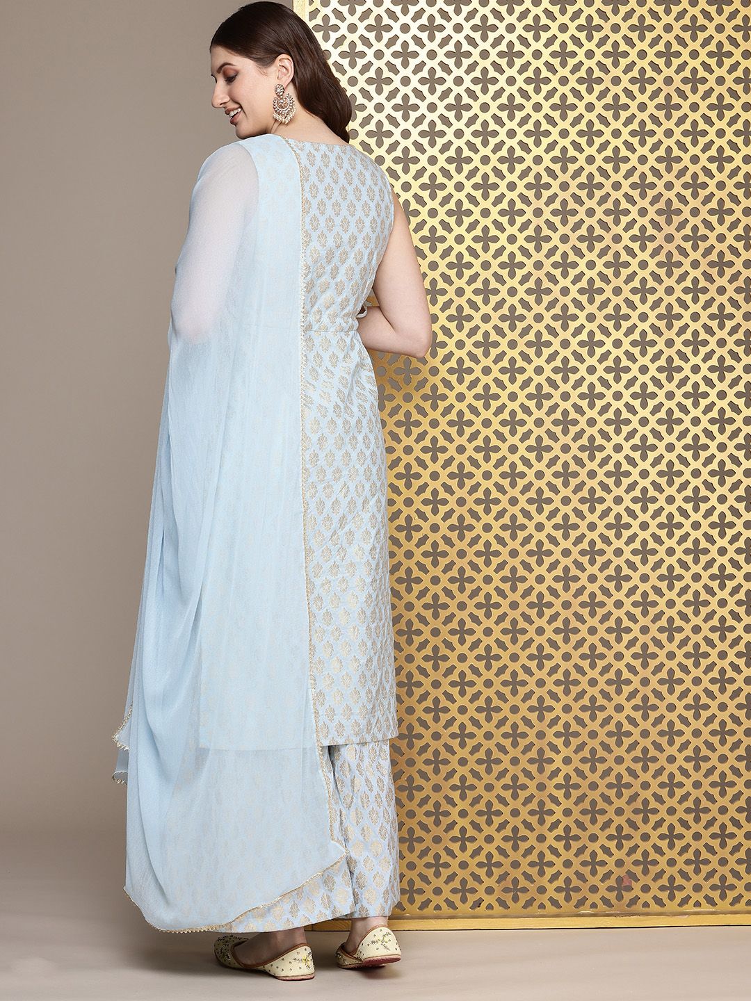 Dhiyona PD Women Woven Design Regular Jashn Kurta With Sharara & With Dupatta