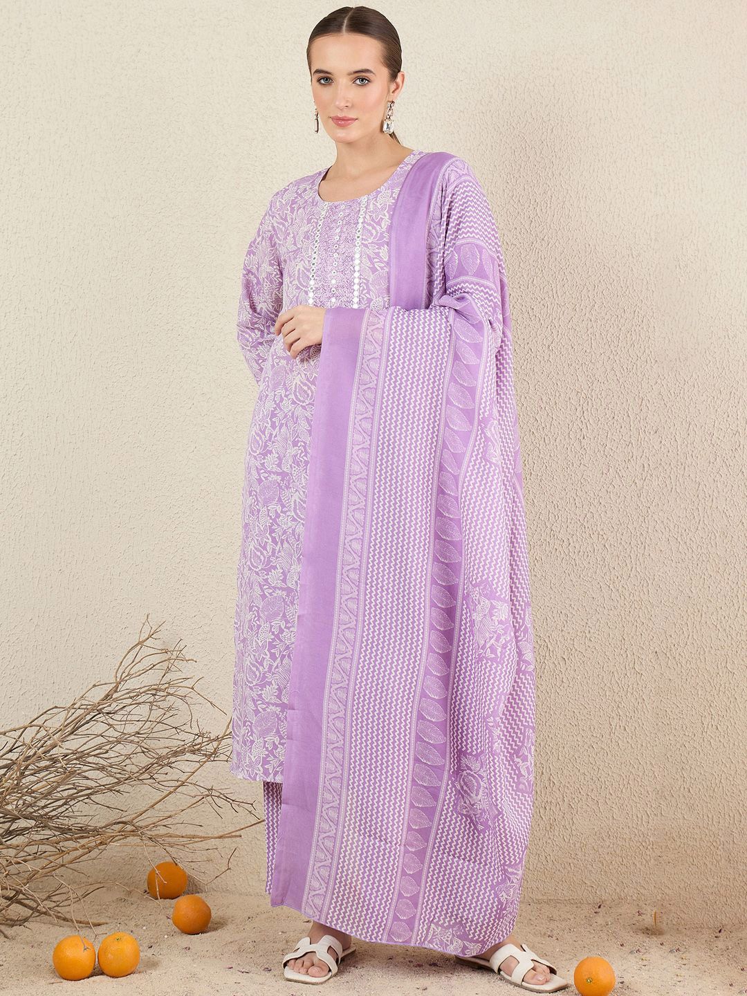 Women Floral Printed Kurta with Trousers & Dupatta