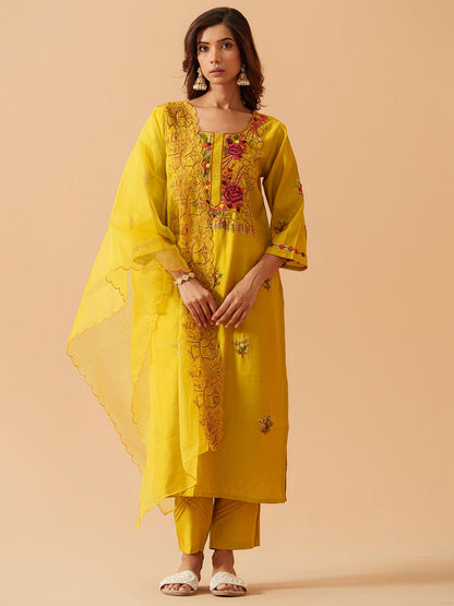 Dhiyona PD Women House Of Pataudi Embroidered Straight Kurta Trousers With Dupatta
