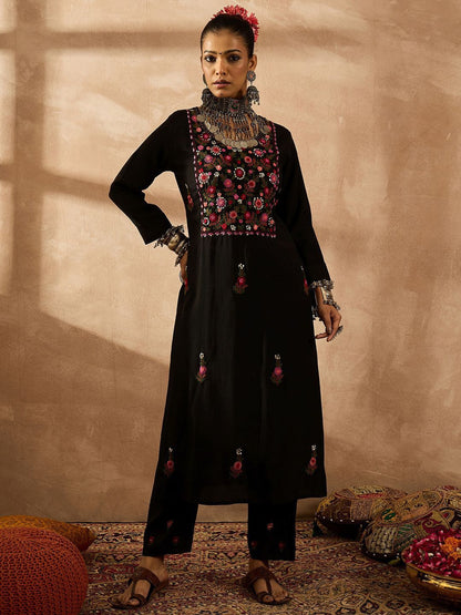 Dhiyona IE Women Floral Embroidered Regular Thread Work Kurta with Trousers & With Dupatta