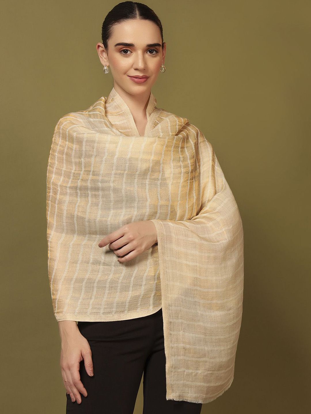 Dhiyona PA Striped Woven Design Shawl